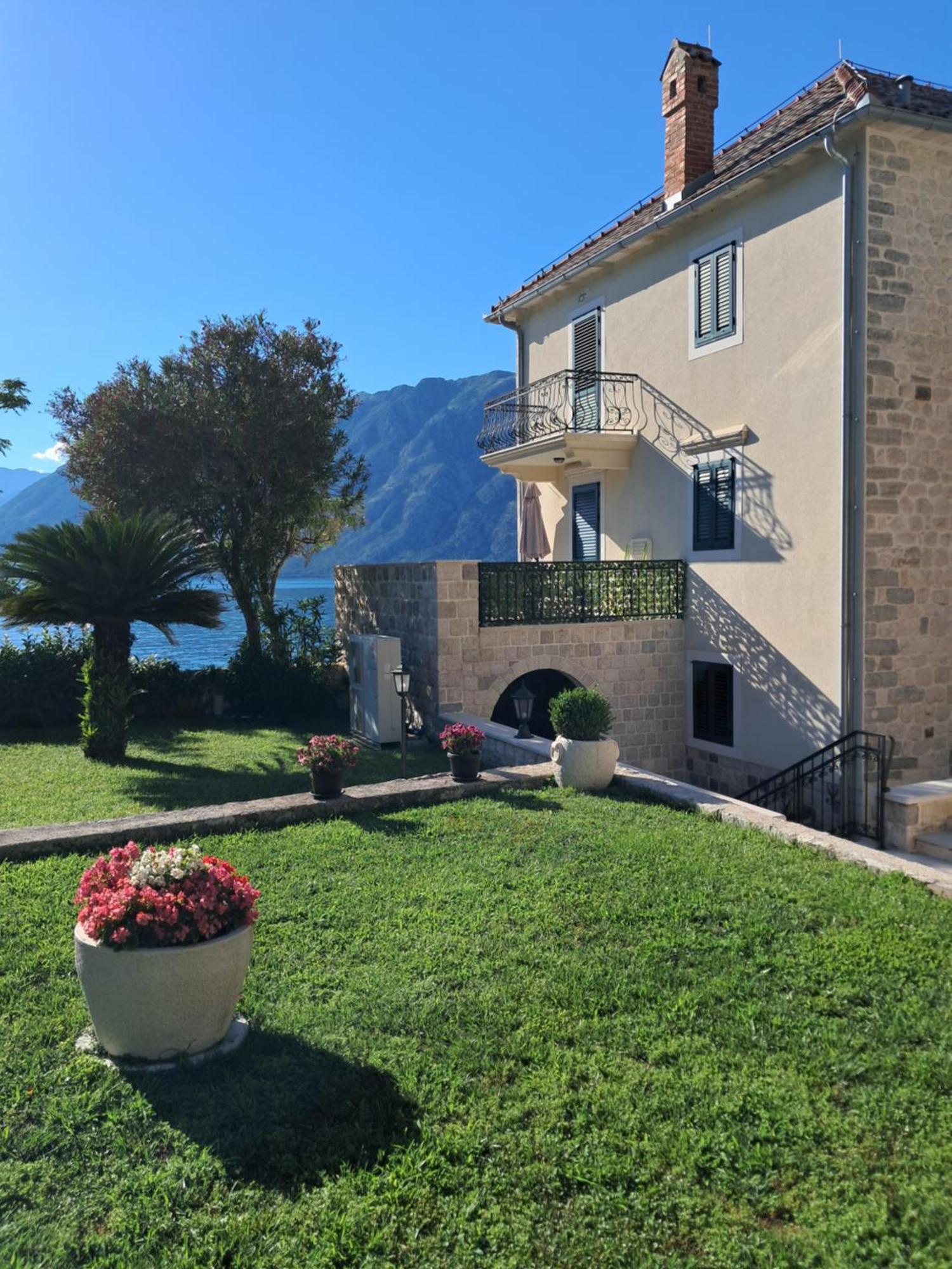 Apartments Marijaz Kotor Exterior photo