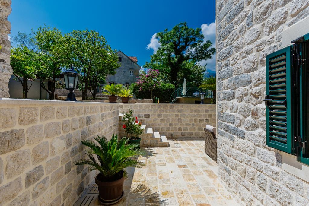 Apartments Marijaz Kotor Exterior photo